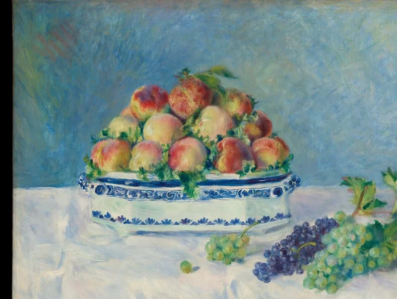 pile of peaches